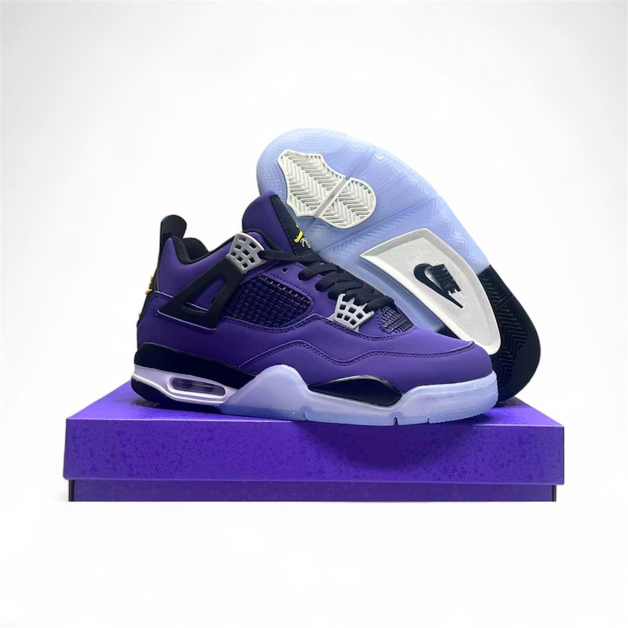 AIR JORDAN RETRO 4